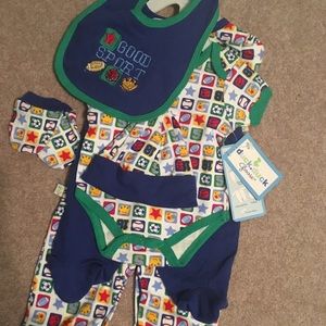 0/3 month boy gift set